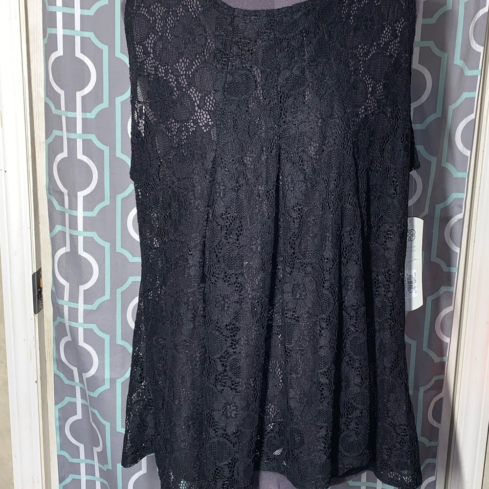 🔴Daisy Fuentes Lace blouse